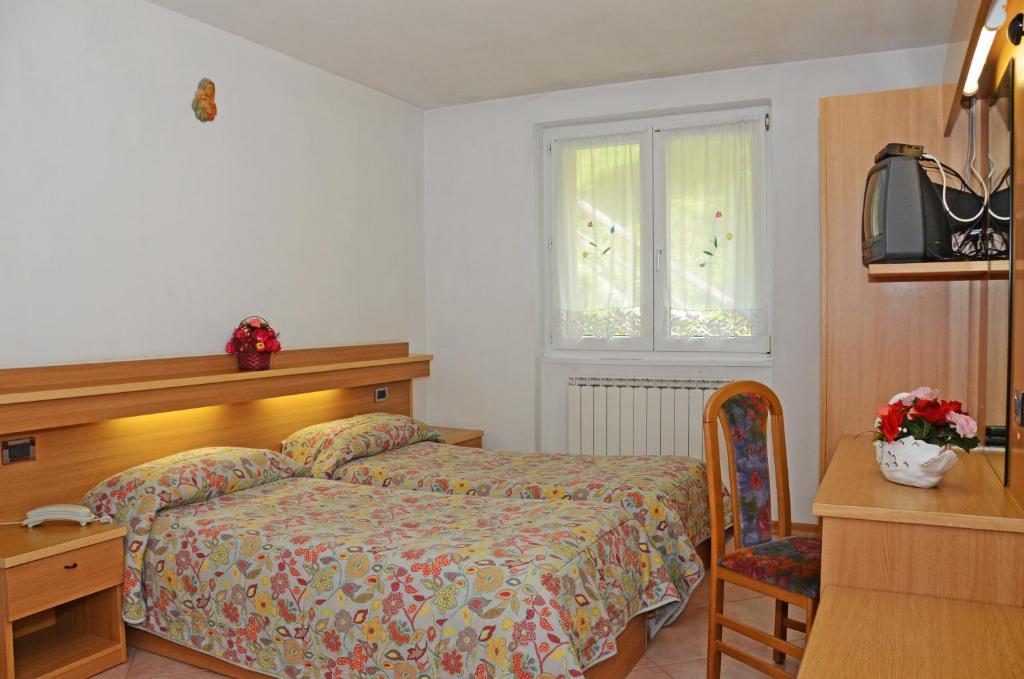 Hotel La Roccia Passo del Tonale Habitación foto