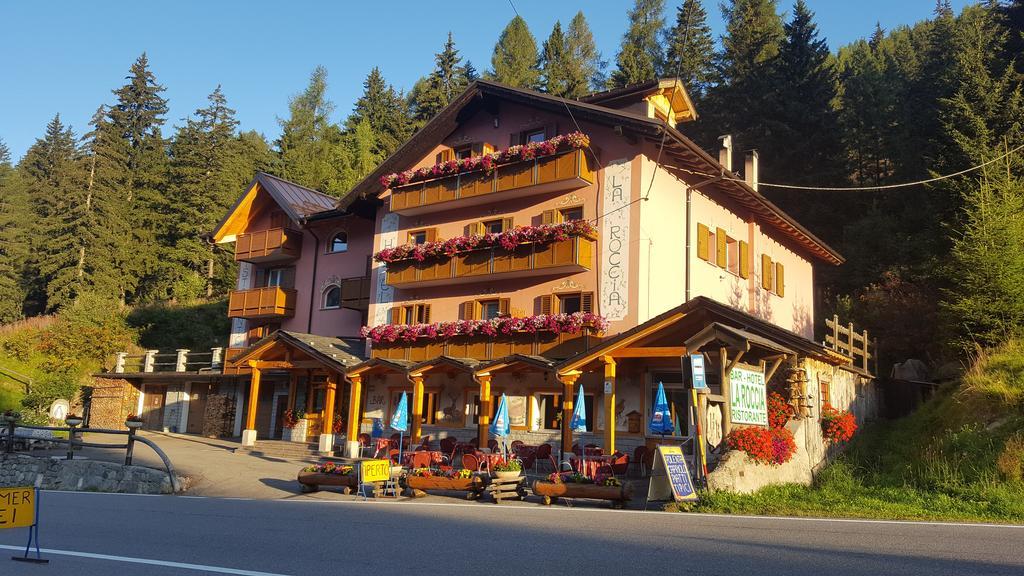 Hotel La Roccia Passo del Tonale Exterior foto