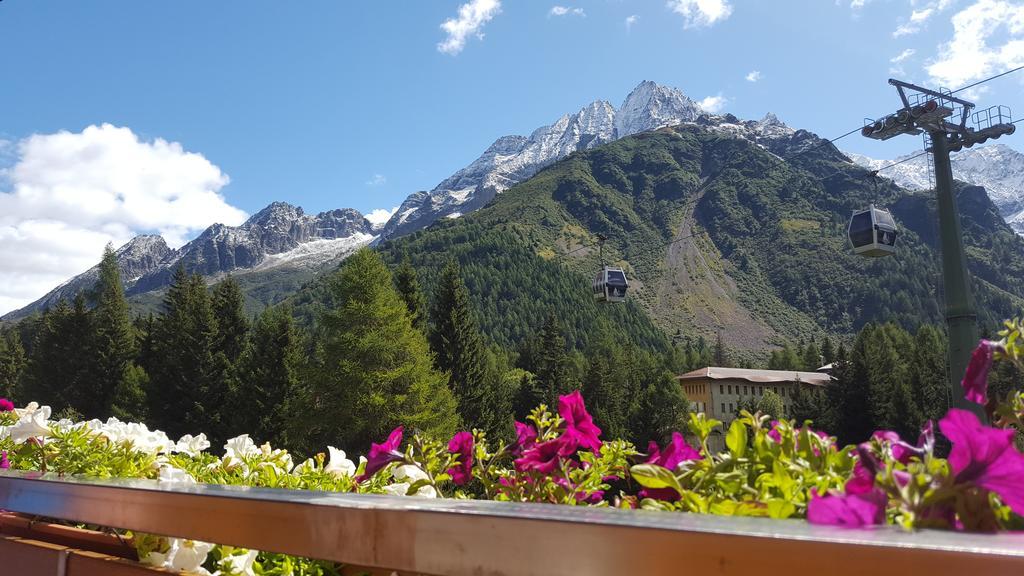 Hotel La Roccia Passo del Tonale Exterior foto